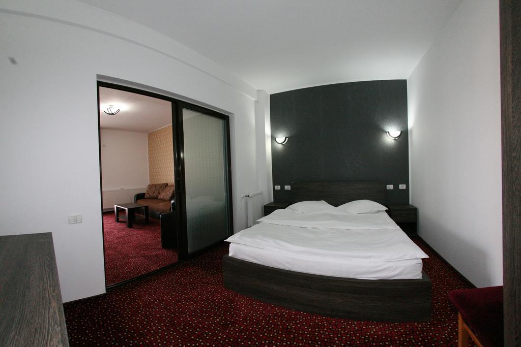 Hotel Rebis Brăila Eksteriør billede